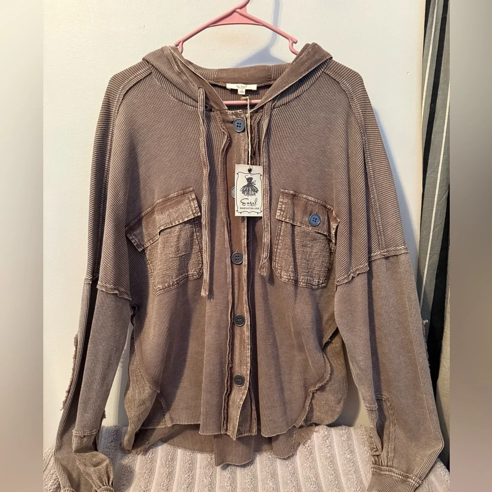 Easel Shirt Jacket Top - Picture 2 of 8